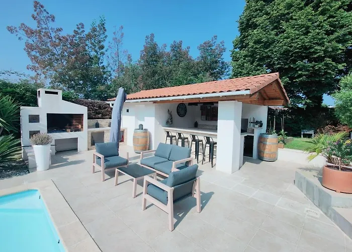 La Du Moulignon Holiday home *